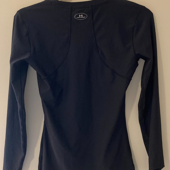Under Armour base layer workout top - Picture 3 of 4